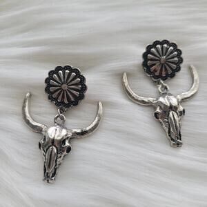 Bull Head Post Dangle Earrings Western Boho Alloy‎ Silver Plated